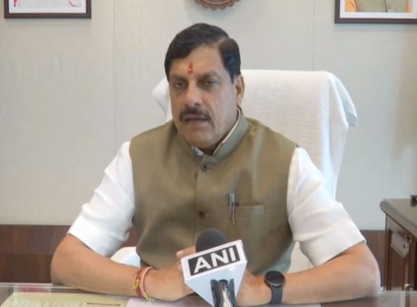 India News | Madhya Pradesh: CM Mohan Yadav Takes Cognizance over Old Video in GRP Katni Station