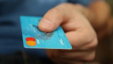 Business News | Indians Credit Card Spending Increases 19 Pc (YoY) to Rs 1.7 Trillion in July 24