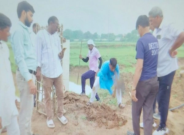 India News | MP: Gwalior Residents Take Initiative to Revive Baisali River