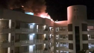 Australia Helicopter Crash: Pilot Dies After Helicopter Crashes Into Roof of Hilton’s Double Tree Hotel in Cairns, Hundreds Evacuated (Watch Video)