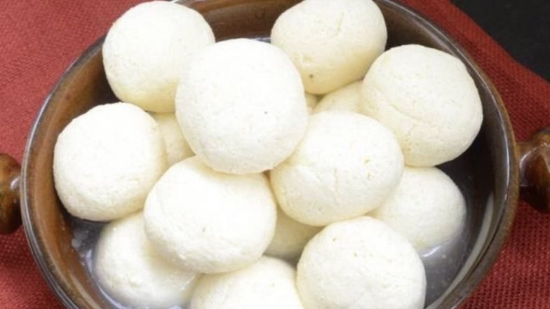 Singhbhum Shocker: Boy Chokes to Death After Rasgulla Gets Stuck in His Throat While Playing Mobile Game in Jharkhand