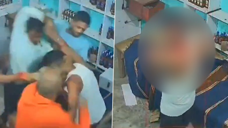 Ayodhya: Refused Alcohol on Credit, Miscreants Attack Liquor Store Salesman in UP With Sticks; Probe Launched After Video Surfaces