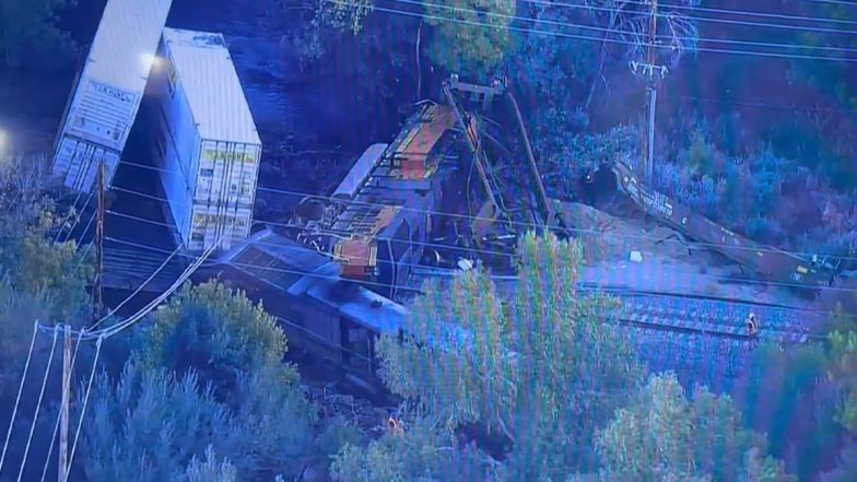 Boulder Train Accident: 2 Conductors Injured, Bridge Destroyed After 2 Trains Collide in Colorado (Watch Video)