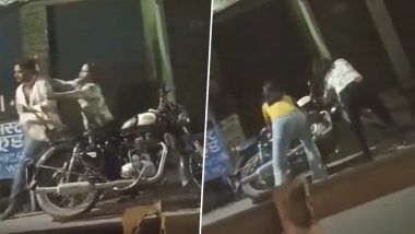 Varanasi: 2 Women Abuse, Slap Man After His Bike Collides With Their Car in UP, Video Goes Viral