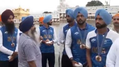 Indian Men’s Hockey Team Players Offer Prayers at the Golden Temple in Amritsar After Winning Bronze Medal at Paris Olympics 2024 (Watch Video)