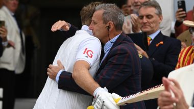 Joe Root Hugs His Father While Returning to Dressing Room After Scoring Historic 34th Test Century During ENG vs SL 2nd Test 2024 (See Pics)