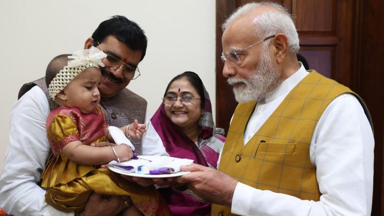 PM Narendra Modi Blesses Madhya Pradesh BJP MP Gyaneshwar Patil’s Granddaughter Janki Patil During Meeting in Delhi (See Pics)