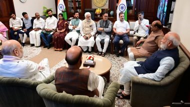 PM Narendra Modi-Rahul Gandhi Exchange Pleasantries During Customary Meeting: Congress Leader Asks About Ukraine, Gaza Situation to Rajnath Singh (See Pics)