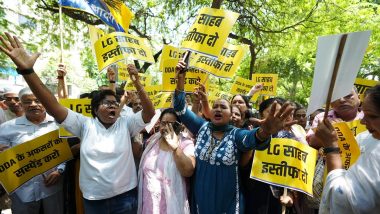 Delhi Drain Death: AAP Holds Protest at LG Office, Demands Resignation of VK Saxena Over Drowning Incident (Watch Videos)