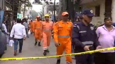 Delhi Building Collapse: 2-Storey House Collapses in Model Town, Some Feared Trapped Under Rubble; Fire Tenders Deployed (Watch Video)