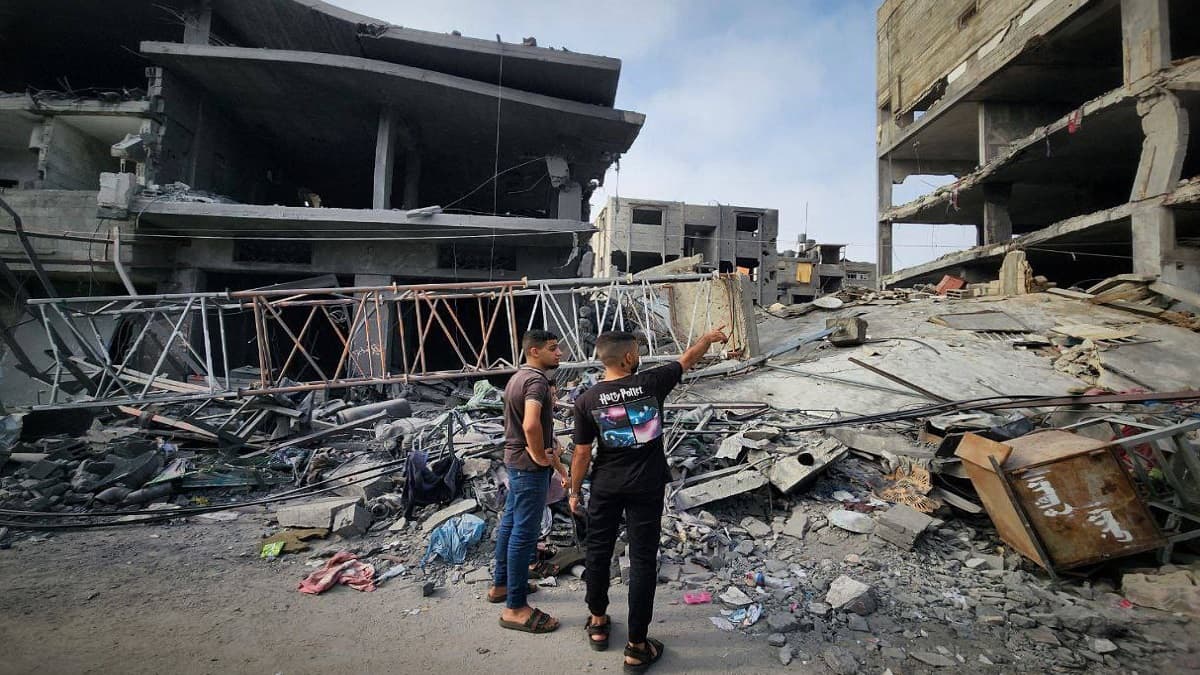 At Least 30 Killed by Israeli Strikes in Gaza As Stalled Ceasefire Talks Set To Resume