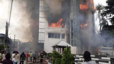 Bangladesh Violence: At Least 8 People Killed, 84 Others Injured After Hotel Owned by Awami League Leader Set on Fire in Jessore (Watch Video)