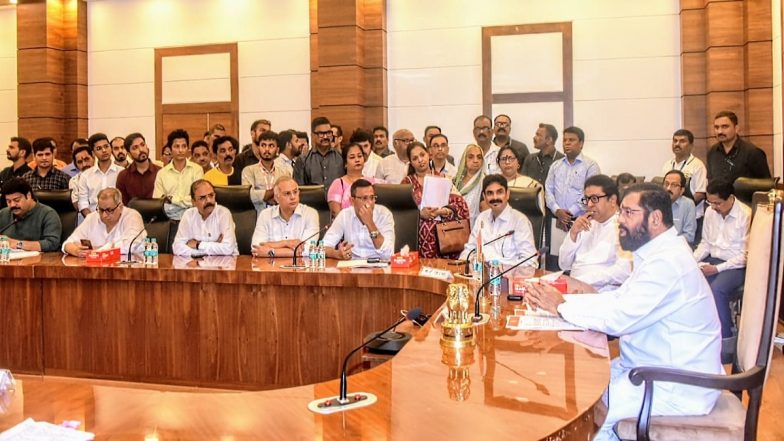 Maharashtra: MNS Chief Raj Thackeray Meets CM Eknath Shinde, Discusses Housing Projects, Civic Issues (Watch Video)