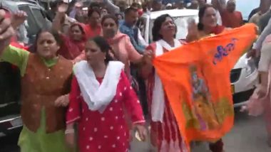 Shimla: Massive Protest Against Alleged Illegal Construction of Sanjauli Masjid in Himachal Pradesh, Protesters Demand Demolition of Mosque (Watch Videos)