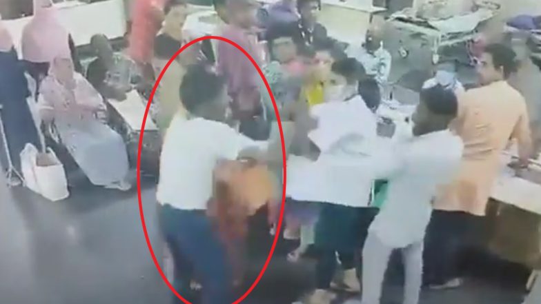 Hyderabad: Man Assaults On-Duty Junior Doctor at Gandhi Hospital in Secunderabad, Disturbing Video Surfaces