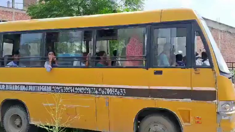 Pratapgarh: ARTO Seizes School Bus With Children and Staff, Leaves Vehicle Parked in Sun for 2 Hours in Uttar Pradesh (Watch Video)