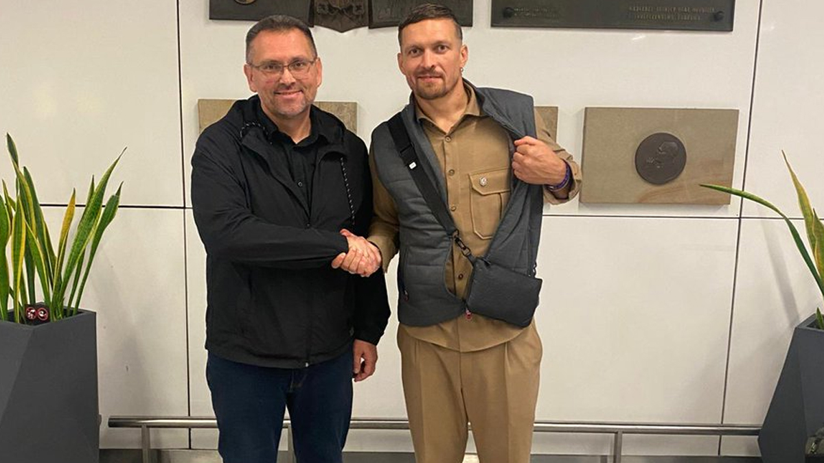 Ukraine Boxing Champion Oleksandr Usyk Released After Brief Detention in Poland | LatestLY