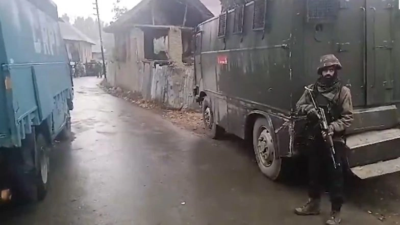 Jammu and Kashmir: 2 Terrorists Killed, 5 Security Forces Injured in Encounter in Kulgam 