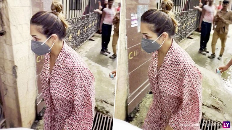 Malaika Arora Reaches Home From Pune Following Her Father's Death by Suicide 