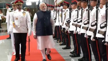 PM Modi Singapore Visit: Prime Minister Narendra Modi Receives Ceremonial Welcome at Singapore's Parliament House (Watch Video)