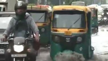 Delhi Rains: National Capital Wakes Up to Heavy Rain; Waterlogging, Traffic Jams Reported (Watch Videos)