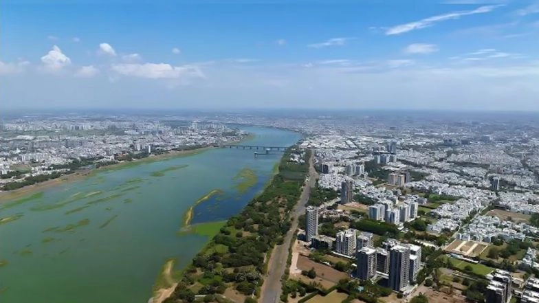 Gujarat's Surat Claims Top Spot in Swachh Vayu Survekshan for Clean Air 