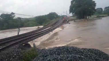 Telangana Rains: Several Trains Cancelled As Heavy Rainfall Damages Railway Track in Mahabubabad District (Watch Video)