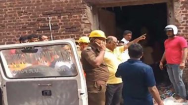 Howrah Roof Collapse: 4 Killed, Some Feared Trapped After Ceiling of Warehouse Crashes on Labourers in West Bengal, Rescue Operation Underway