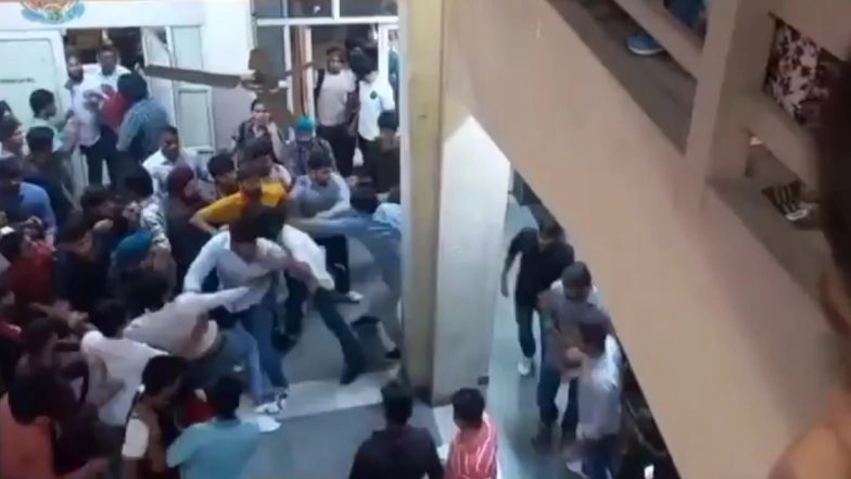 DUSU Elections 2024: Sikh Student’s Turban Falls Off in Clash Between 2 Student Groups During Nomination Filing at Delhi University’s at Khalsa College, FIR Filed (Watch Video)