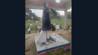 Ballia: BR Ambedkar Idol Desecrated in Uttar Pradesh’s Bahadurpur Village, BSP Leaders Stage Protest (See Picture)