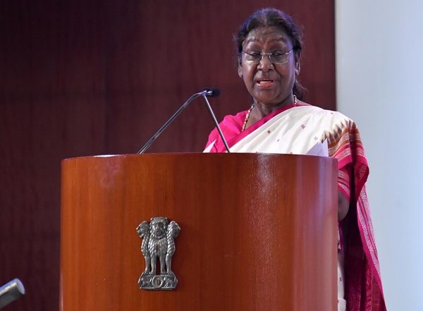 India News | Need Collaboration Between Bar and Bench to Address Issue Highlighted by President Murmu, Says Legal Luminaries