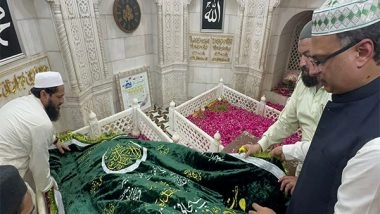 World News | Pak Charge D' Affaires to India Lays Chaddar at Hazrat Mujadid Alf Sani