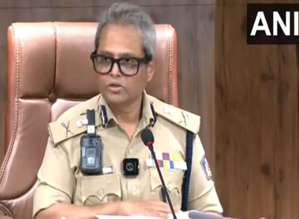 India News | Bengaluru Police Arrest 4 Women for Silk Saree Thefts Worth Rs 17.5 Lakhs