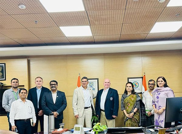 Business News | American Society for Non-Destructive Testing (ASNT) and American Welding Society (AWS) Discuss NDT and Welding Training Initiatives with Railway Minister