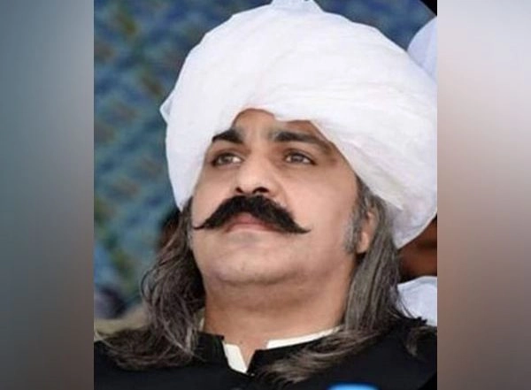 World News | Khyber Pakhtunkhwa CM Gandapur Gets Transit Bail from Peshawar High Court