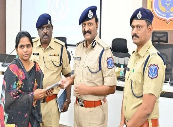 India News | Telangana: Rachakonda Police Recovers 591 Lost, Stolen Mobile Phones Worth Rs 2 Crore