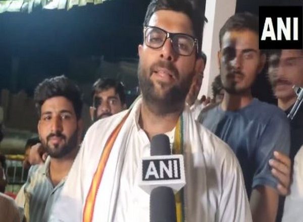 India News | Haryana Polls: JJP Candidate from Dabwali Digvijay Chautala Congratulates Vinesh Phogat for Entering Politics
