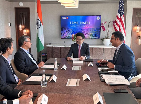 Business News | Tamil Nadu CM MK Stalin Explores Investment Opportunities in AI with BNY Mellon