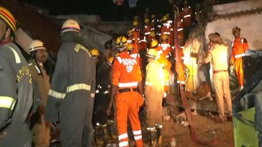 India News | Uttar Pradesh: 4 People Dead, 15 Rescued in Lucknow Building Collapse; Rescue Operations Underway