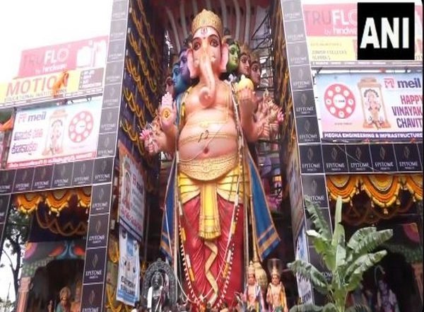 Entertainment News | Ganesh Chaturthi Celebrations Begin with Full Enthusiasm Across India