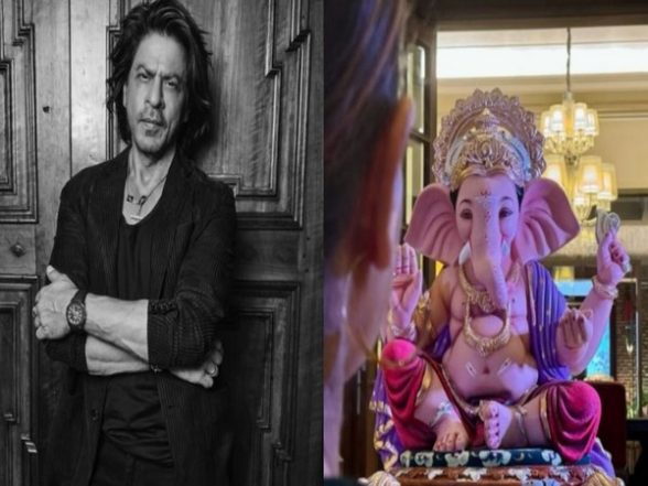 Entertainment News | Shah Rukh Khan Welcomes Ganpati Bappa at Mannat ...