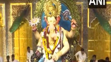 Entertainment News | Lalbaugcha Raja Draws Massive Crowds on Second Day of Ganesh Chaturthi Festivities