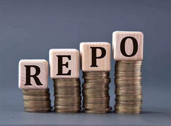 Business News | Deposit Growth in India Expected to Slow to 11.2 Pc YoY in 2025: Report