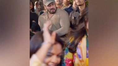 Entertainment News | Salman Khan Dances His Heart out During Ganesh Visarjan with Family