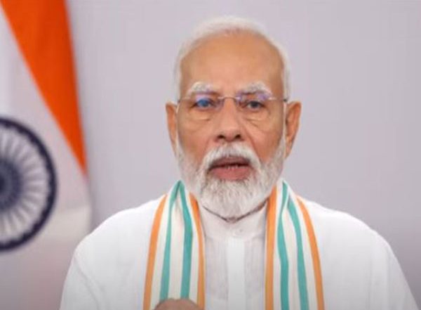 Business News | PM Modi Asks Automakers to Work on Greener, Cleaner Mobility, Says Industry Will Drive Economic Growth