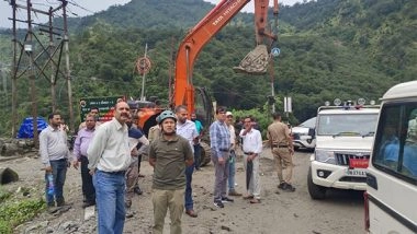 India News | Uttarakhand: Rudraprayag DM Inspects Kedarnath Yatra Route, Instructs Officials to Ensure Safety of Pilgrims