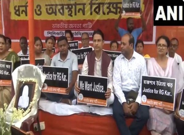 India News | BJP Leaders in Siliguri Hold Protest Against Kolkata Rape-murder Incident