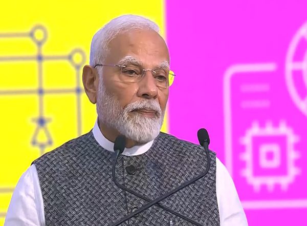 Semicon India 2024: PM Narendra Modi Sets Ambitious USD 500 Billion Electronic Industry Size by 2030, Targets 100% Electronic Manufacturing in India (Watch Video)
