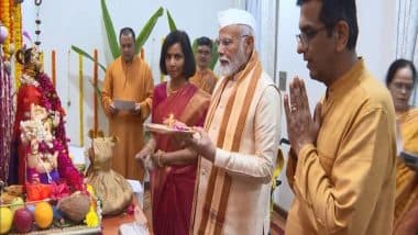 India News | PM Modi Attends Ganesh Puja at CJI Chandrachud's Residence