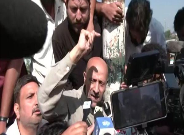 India News | Baramulla MP Rashid Engineer Arrives in Srinagar After Being Granted Interim Bail